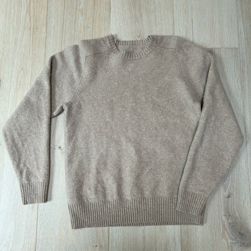 Uniqlo Women's Crew Neck Wool Sweater - Beige Size Small